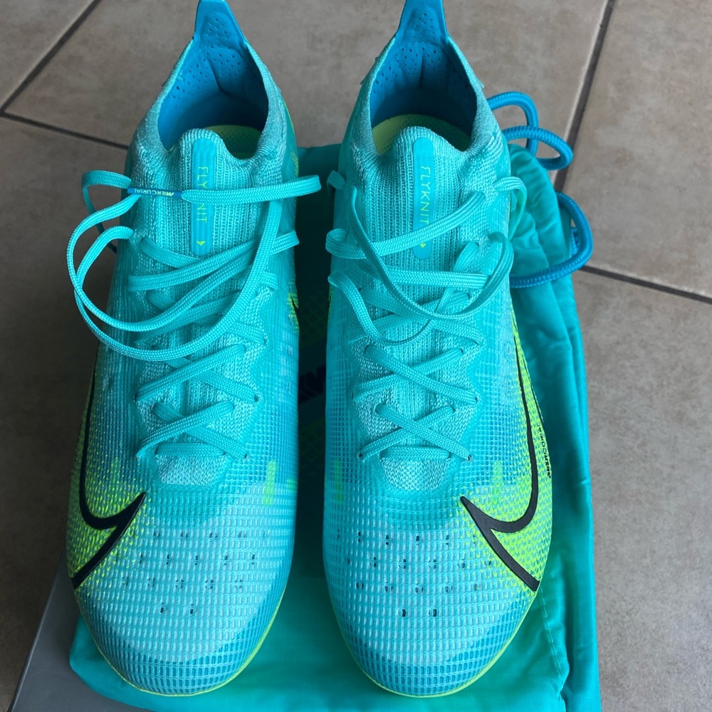 Mercurial Vapor 14 Elite FG. Tourquise/Lime Glow. EURO 22 Color-way 10.5 US